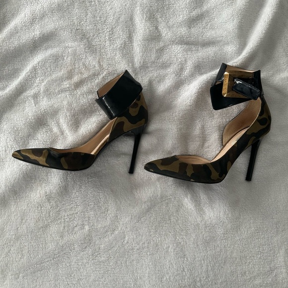 Guess pumps. Very good condition size 6 1/2 - Picture 3 of 3